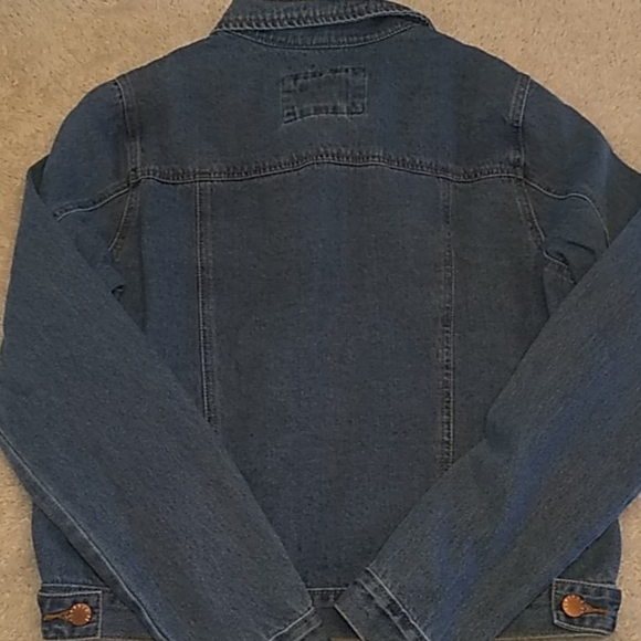 Forever 21 Jean jacket. - Picture 7 of 10